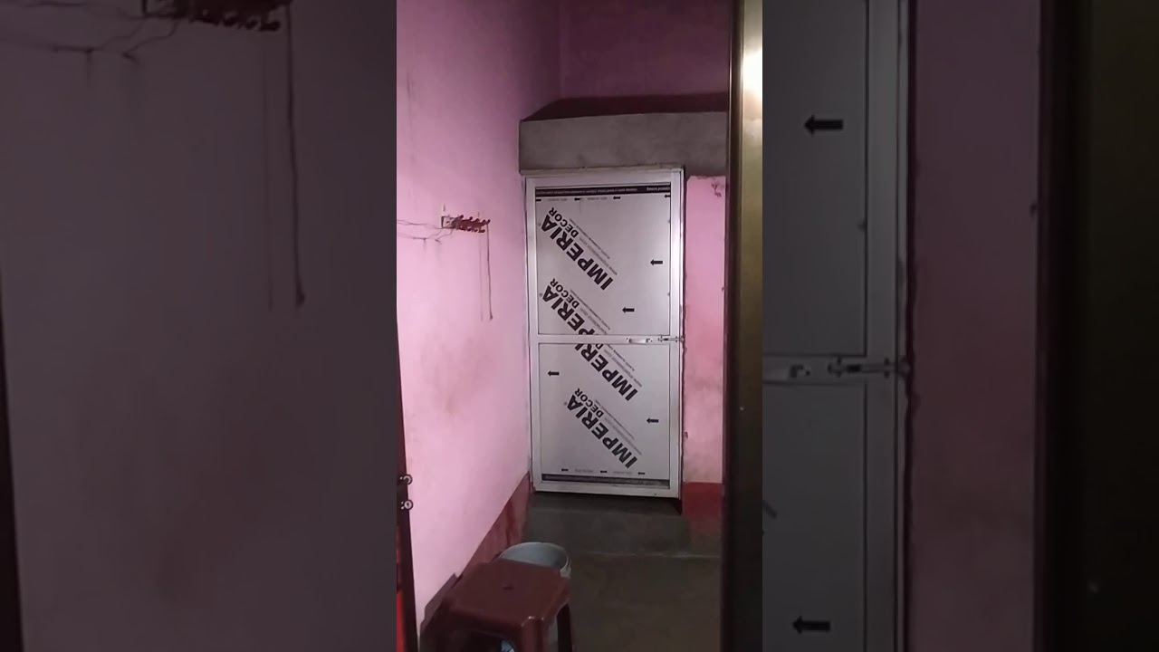 Bathroom ka must darwaja YouTube