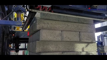 TPM offline cuber for palletizing concrete blocks, bricks and curbstone