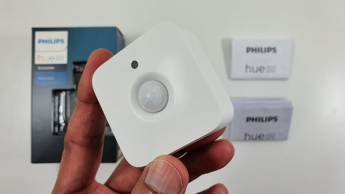 Déballage et installation du module d'interrupteur mural de chez Philips Hue  