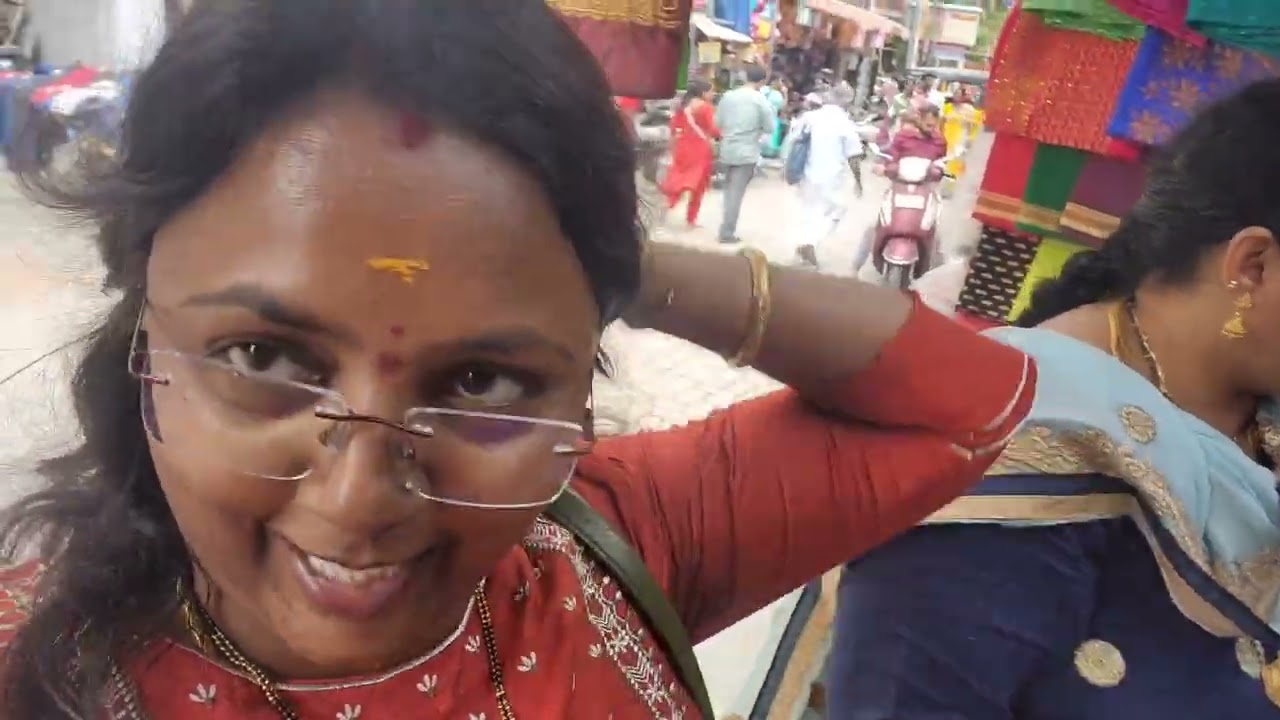 Shopping with sister's 😍