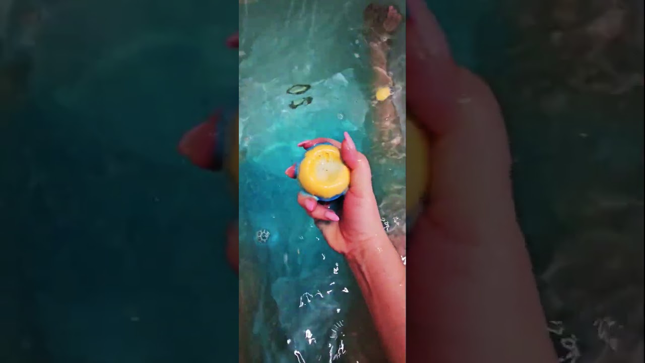 #blue bathbomb #art 💦🦋😇💙🩵