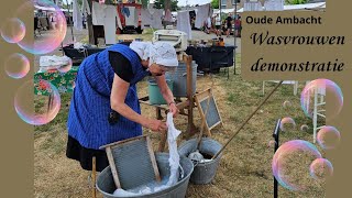 Wasvrouwen Tijdens Nostalgisch En Bourgondisch Dorst