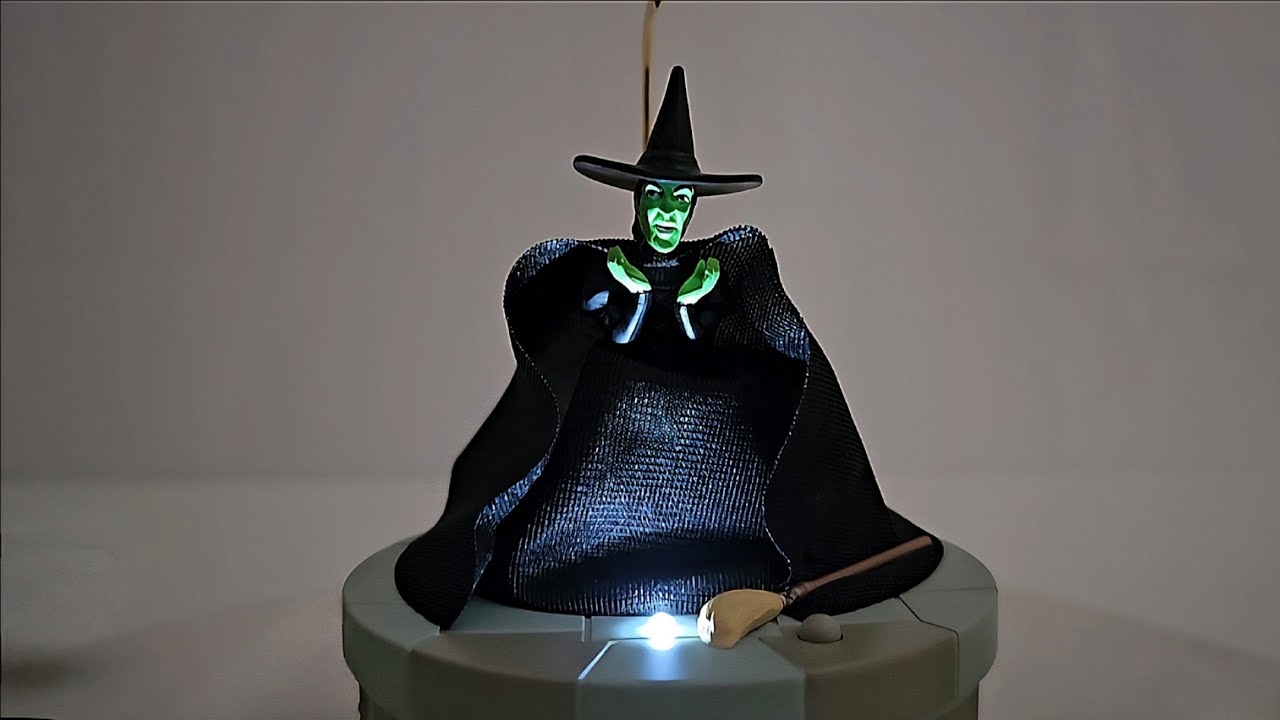 "I'm Melting! I'm Melting!" Wizard Of Oz Wicked Witch Hallmark Ornament 