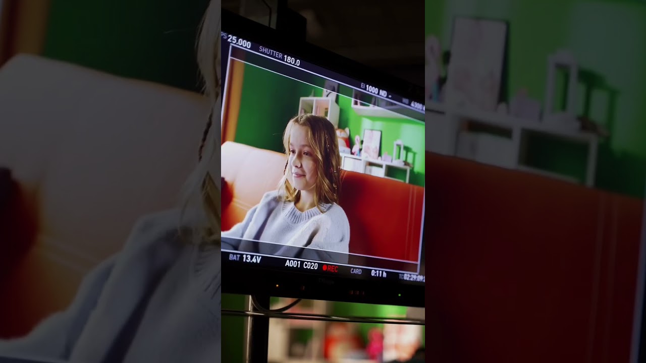 Смотри готовую рекламу в профиле! 