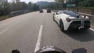 Z1000 Vs White Ferrari 458