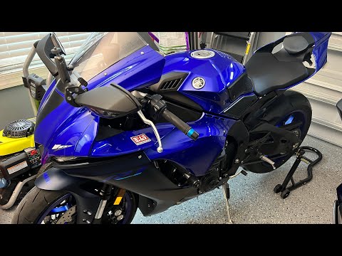 2023 Yamaha R1