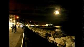 Video thumbnail of "Tony Christie sings  "MOON OVER NAPOLI ""