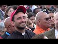 Papa Leone XVI, la reazione commossa dei 100 mila fedeli a Piazza San Pietro