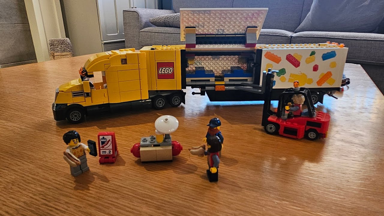 I built and reviewed lego city set 60440 the lego delivery truck ‎@LEGO 