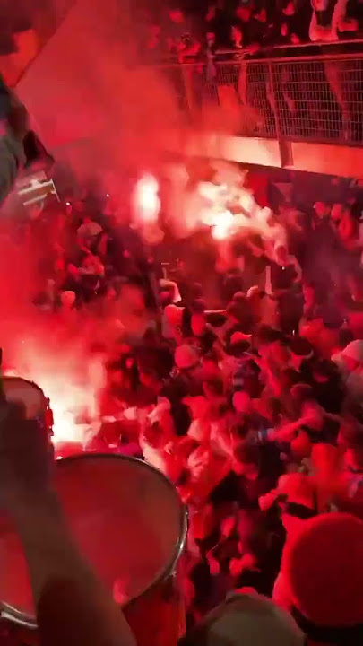 Olympique Marseille (Virage Sud splendid drums show)