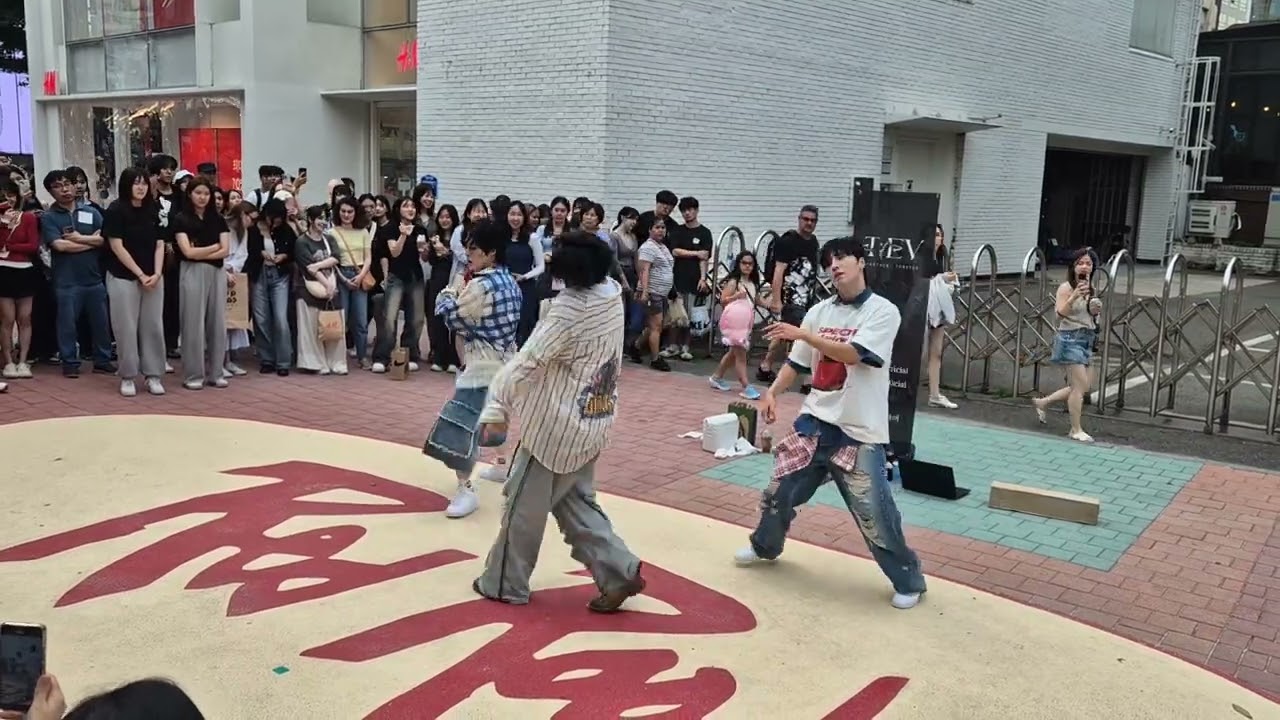 20240705 182614 #투에버 #TEV 홍대 버스킹 Hongdae Busking