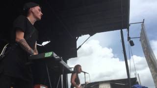 PVRIS - St. Patrick ( Live in Houston @ Vans Warped Tour 2015)