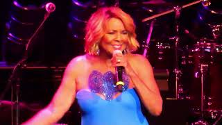 Thelma Houston - Don't Leave Me This Way (November 11, 2023 - Cannery Casino, Las Vegas NV) Resimi