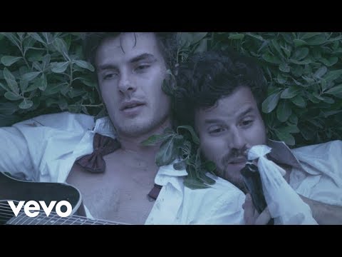 Dvicio, Taburete - 5 Sentidos (Video Oficial)