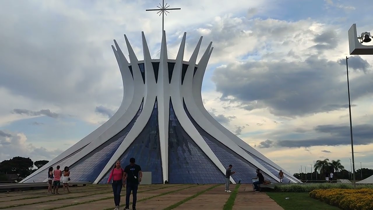 Во время длинной стыковки удалось осмотреть столицу Бразилии - город Бразилиа