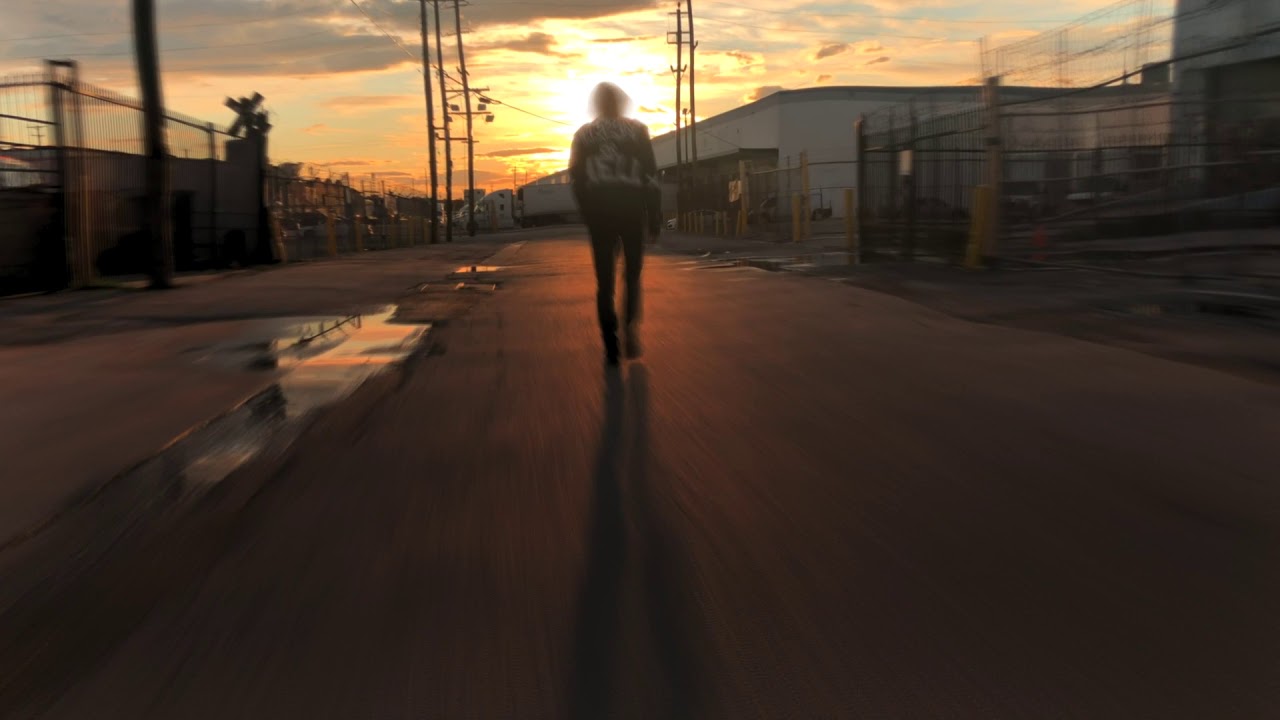 Londynne | Six Feet Away (prod. KaCH Frāz)