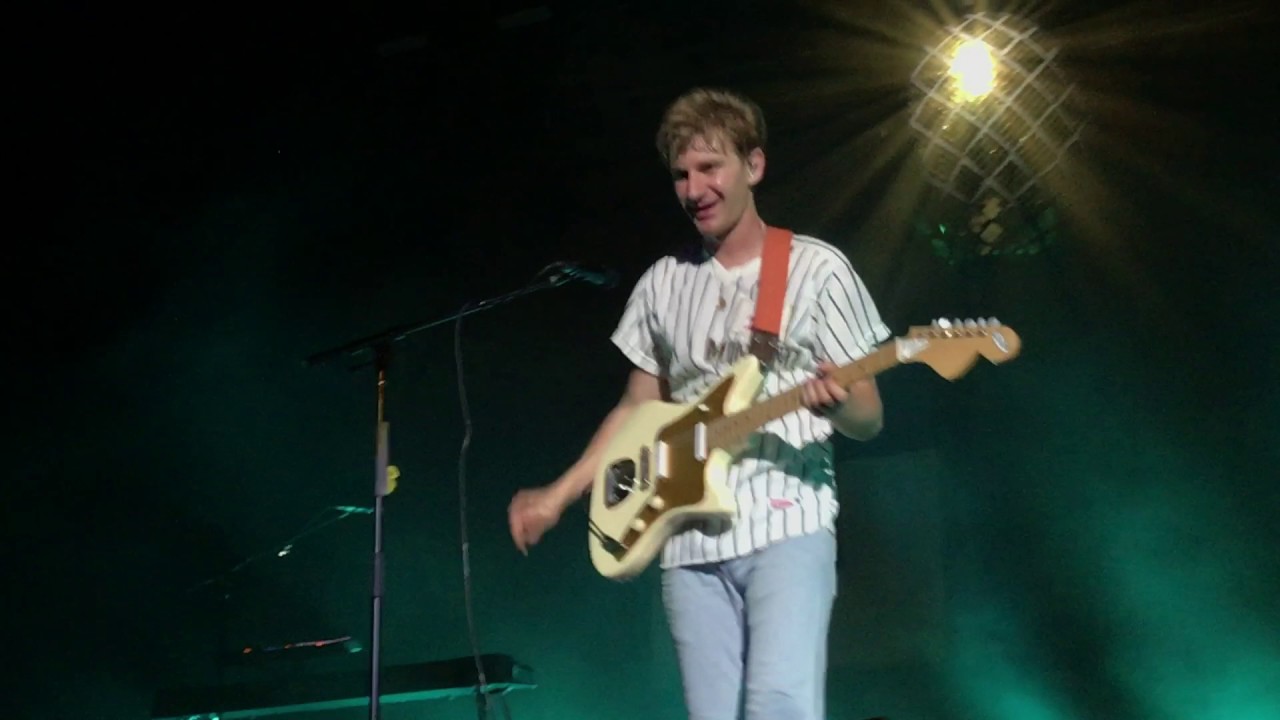 Glass Animals Pork Soda (Live) (Buzz Under The Stars) YouTube