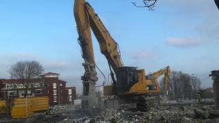 Cat 330D Demolition van Sinke groep uit Kruiningen in Ouddorp