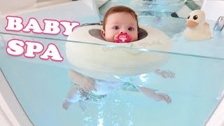 بيبي بيرلا سبحت في البيبي سبا😍 BABY SPA| بعمر شهرين