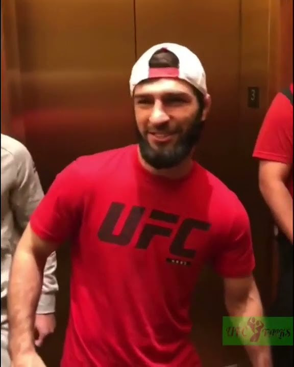 Khabib bodyguard is dangerous as it looks 🤣🤣