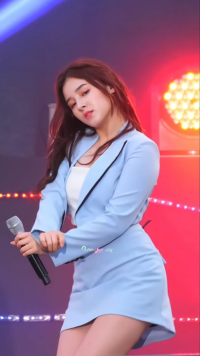 Nancy Momoland 😍 editan tarian viral baru #kpop #nancy #viralshorts