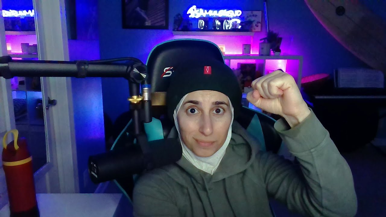 I NEED YOUR HELP!! STREAMER AWARDS NOMINATIONS VOTE FOR MEE PLEASEE