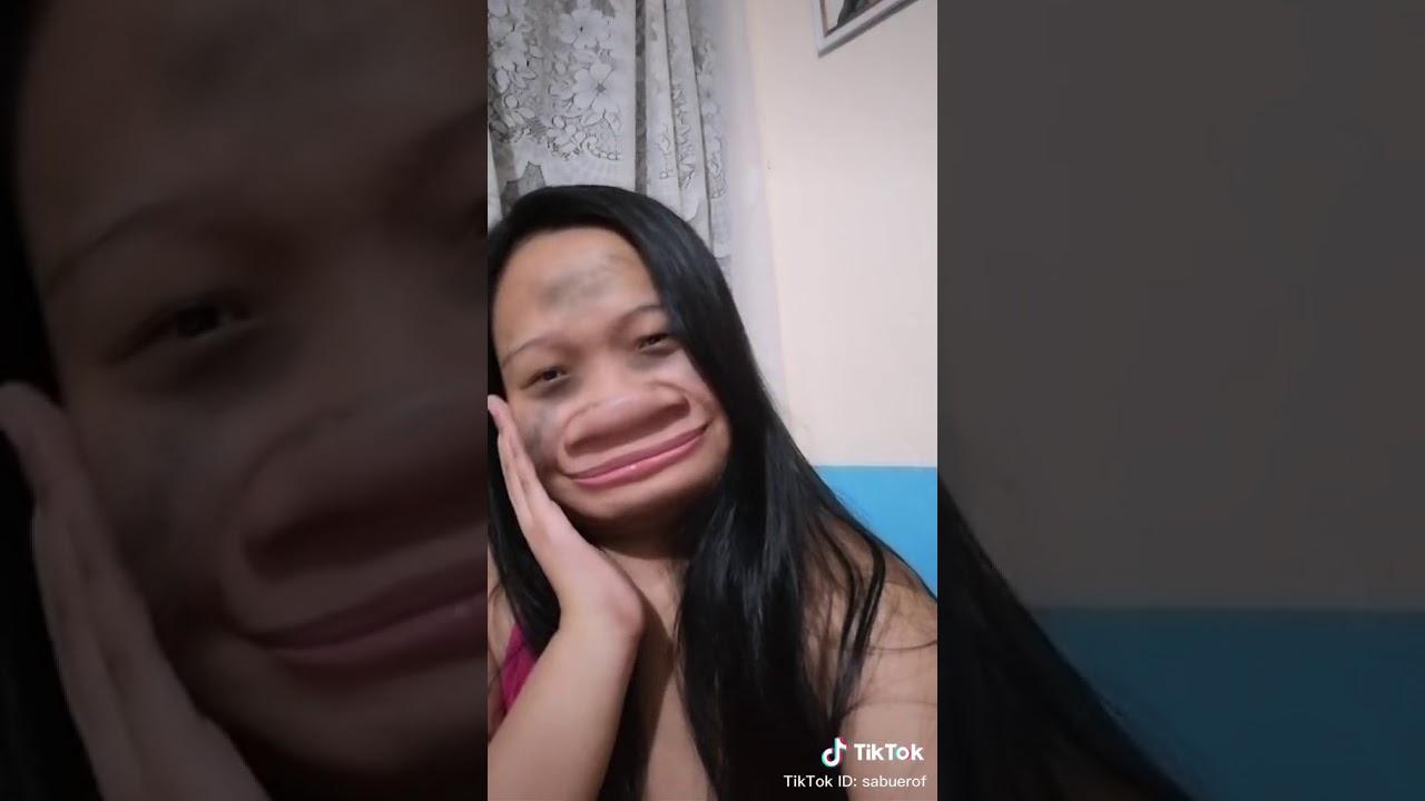 Mother doing tiktok 