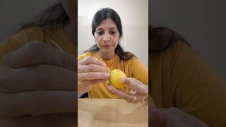 lemon squeezing technique #lifehack #tricks #experiment  #shorts