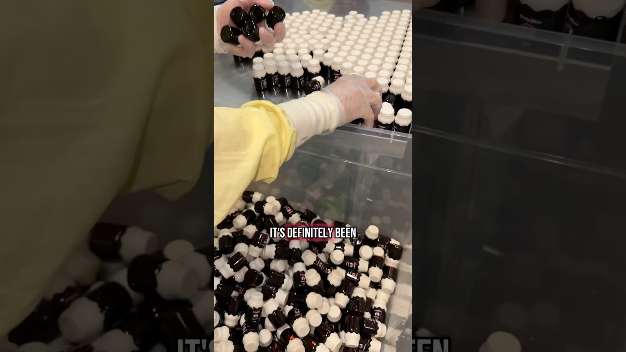 Rich bloody red shades are in stock with limited quantity✨🩸