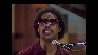 Stevie Wonder singing "You Are the Sunshine" 1982 live