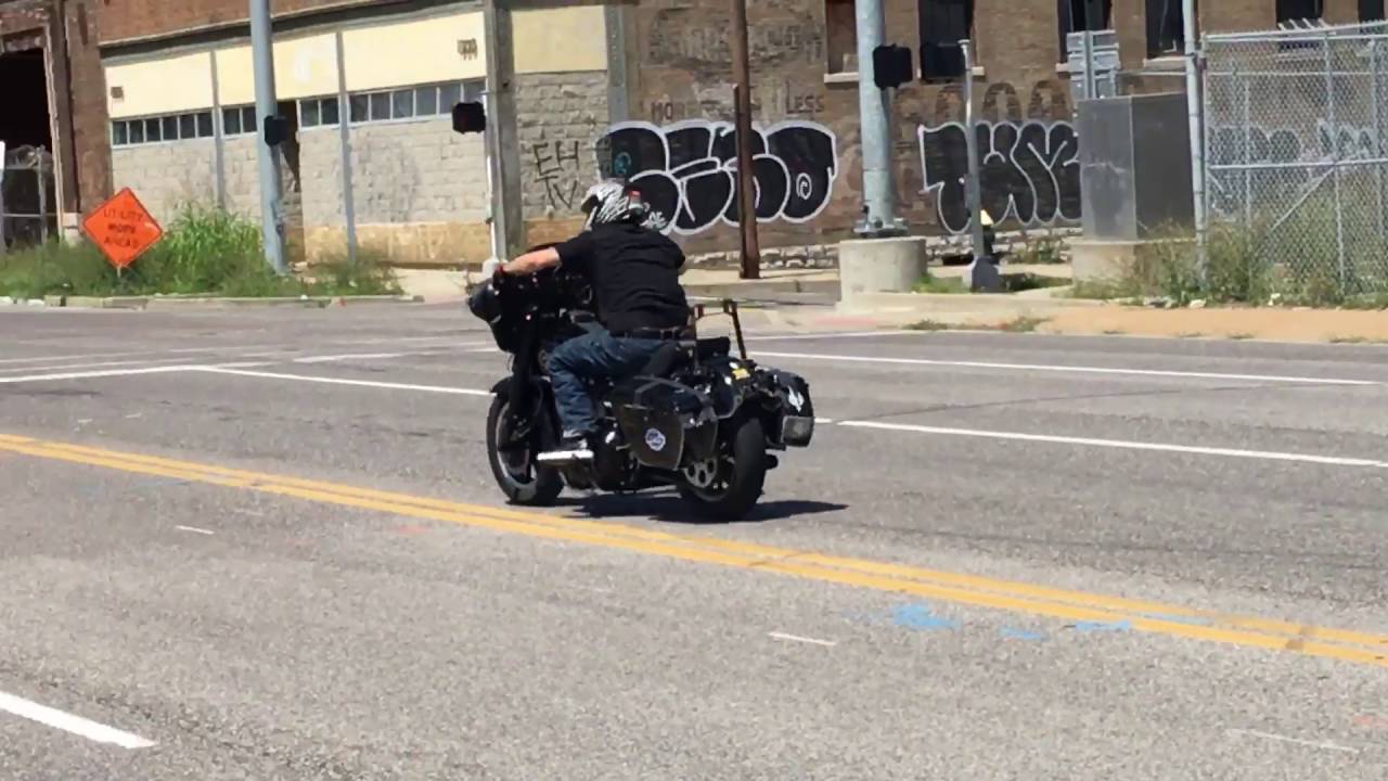 Harley raging in the streets of Saint Louis
