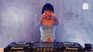 Waverly Sessions With  DJ Tshepi