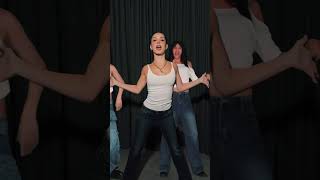 Katseye Daniela, Innah And Glena Doing The Milkshake Dance Peacefully🥰