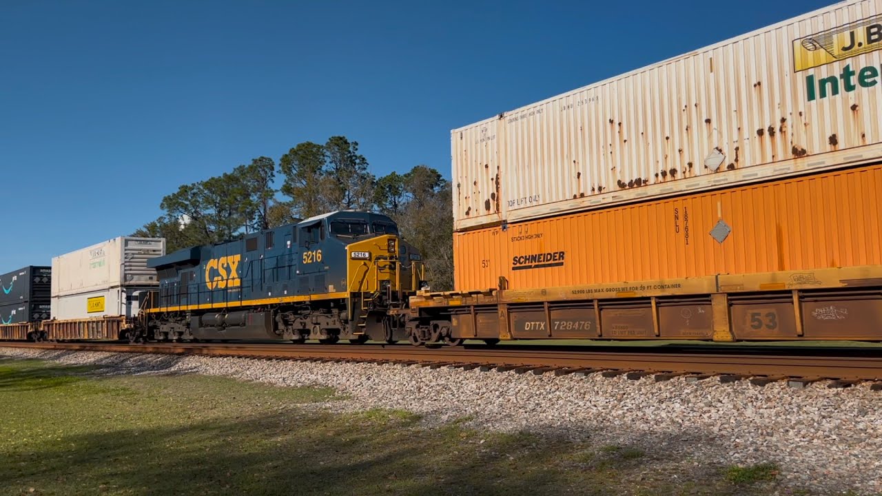 CSX 3003 Leads Long CSX I026-07 Intermodal Train NB With Mid DPU Thru ...