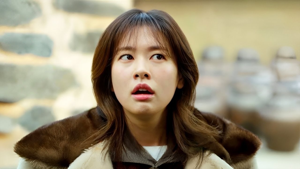 Poor Girl Unaware Her Strict Boss is Her Future Landlord and She Has to Share Room with Him