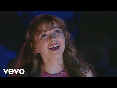 Charlotte Church - Ave Maria (Live From Jerusalem 2001)