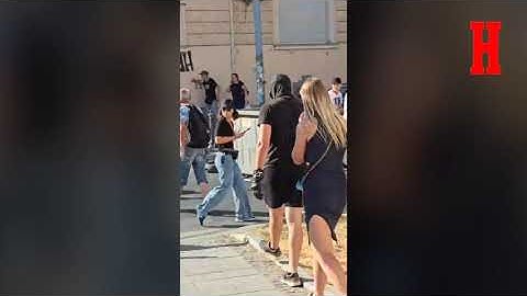 Blokaderi teroristi prave haos po Zemunu