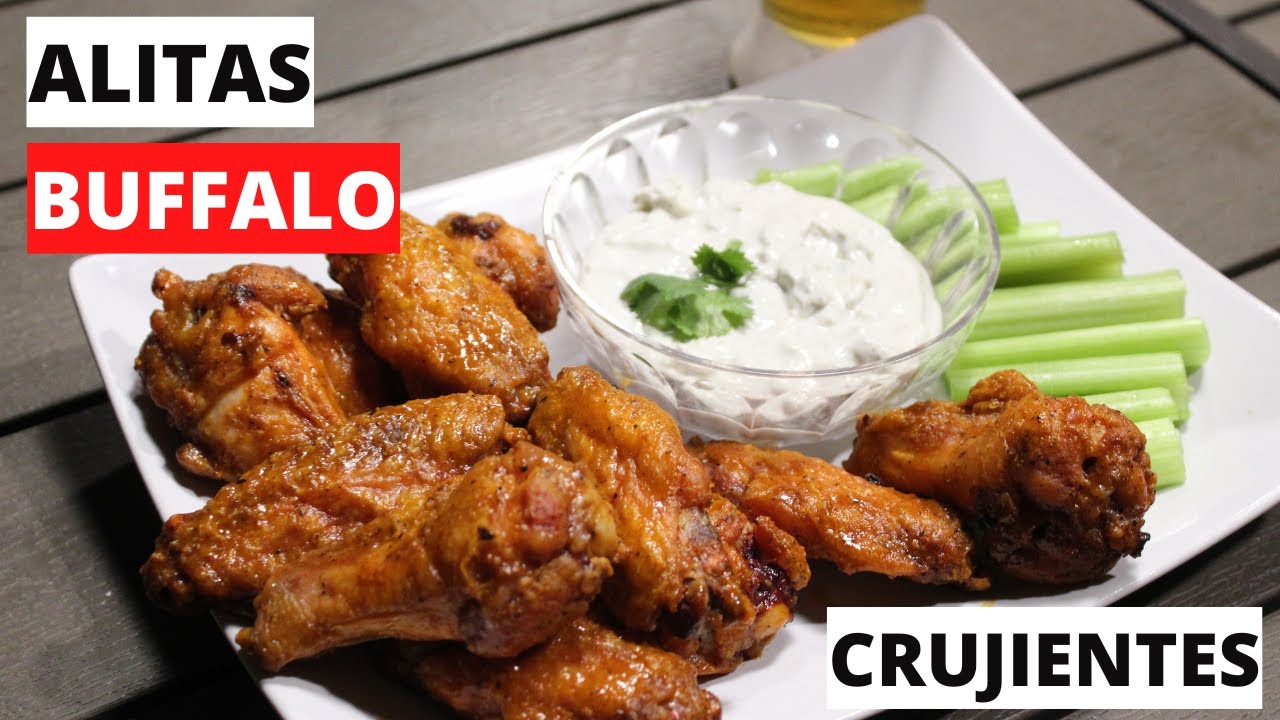 Cómo Hacer Alitas Buffalo Crispy en Kamado | El Crunch Perfecto