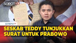 Cabinet Secretary Teddy Shows Public School Student's Letter to Prabowo, Written in English