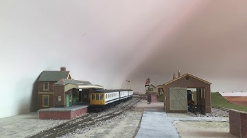 Old Lima DMU converted to DCC