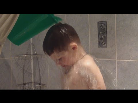 Обливание холодной водой. Челлендж! Закаливание. Сold water affusion. Challenge!