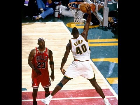 Ballislife.com on X: 32 years ago today, 20-year-old rookie Shawn Kemp  threw down this nasty reverse dunk against the Knicks! The Reign Man also  fouled out with 6 PTS & 5 REB