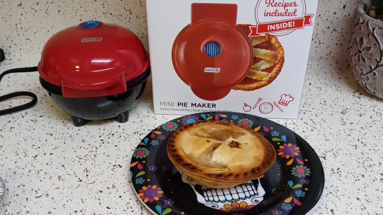 Do I need a mini pie maker? Probably not. Did I BUY a mini pie maker? Yes,  yes I did. 🥧 I love @bydash products and this one is super fun…