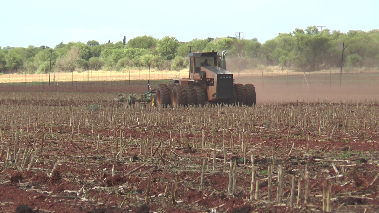 ACO 600 tractor on maize stubble in South Africa + 820 hp + Africa's most powerful tractor