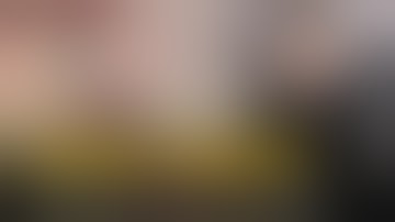 Phó giám đốc mang dao đi cướp ngân hàng để trả nợ