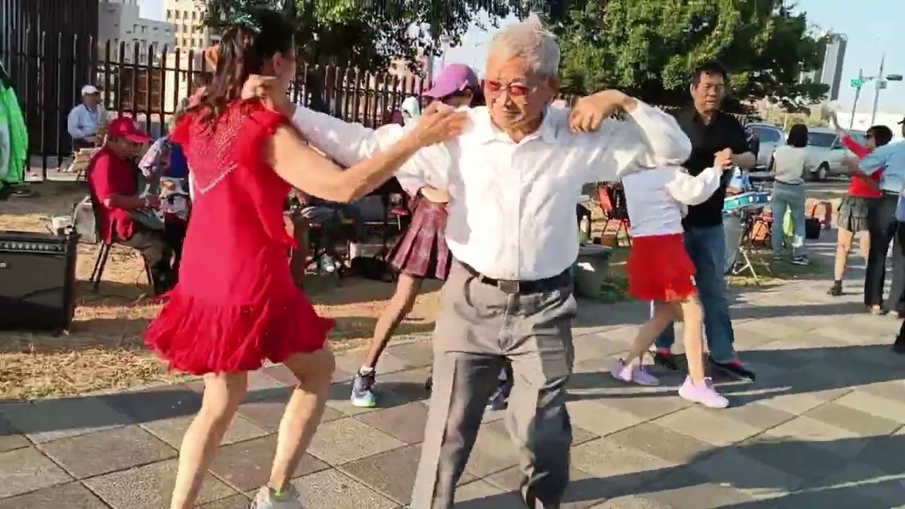 2026年2月22日永承.慧瑜賢伉儷：吉鲁巴舞曲~五甲河堤公益樂團