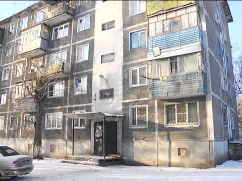 Нет горячей воды: Бажова 140 и Конституции 31