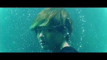 BTS (방탄 소년단) - 소우주 (Mikrokosmos) MV