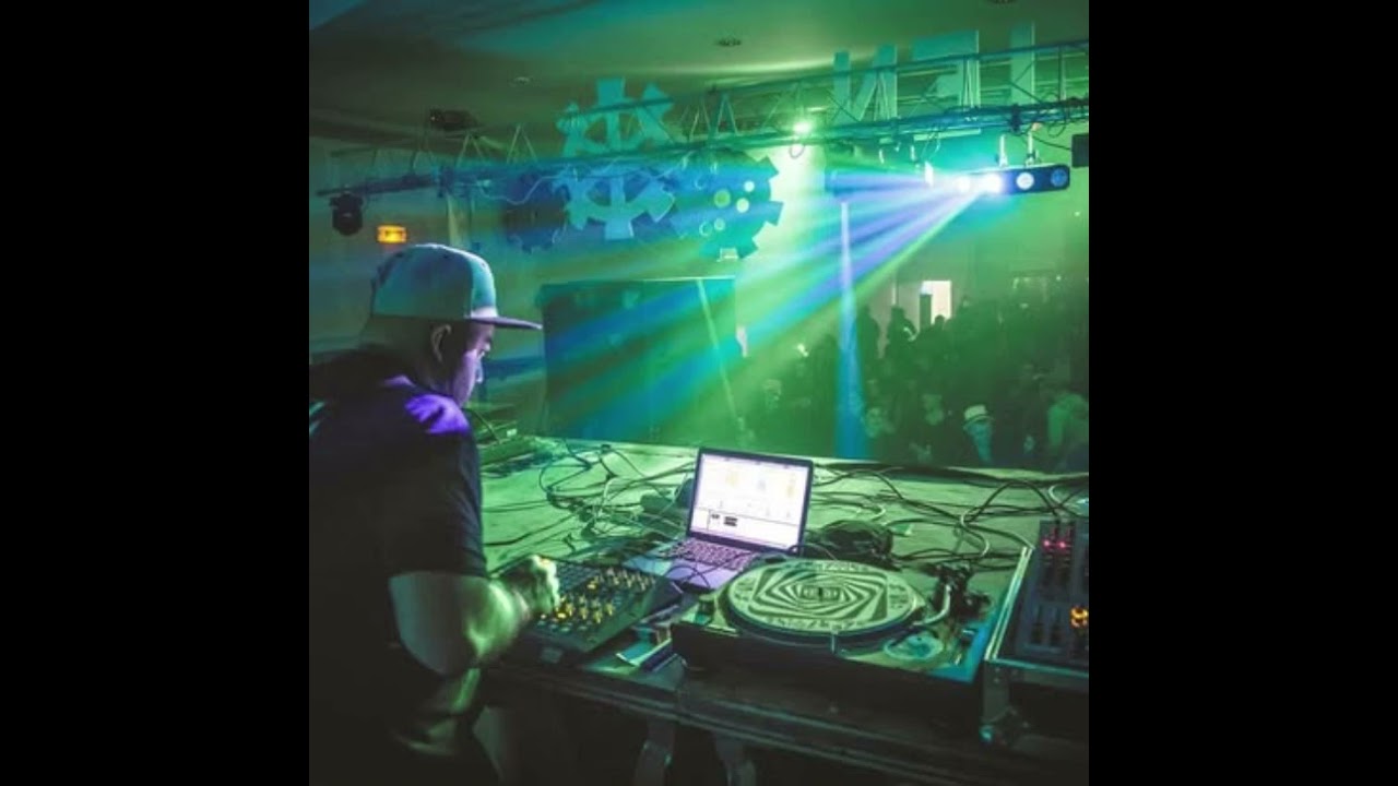 Faithless Insomnia ( Ninobrown remix )