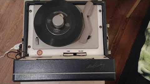 1956 Elvis Presley RCA Victor Record Player Demonstration